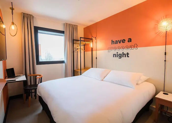 Greet Hotel Brest Aéroport